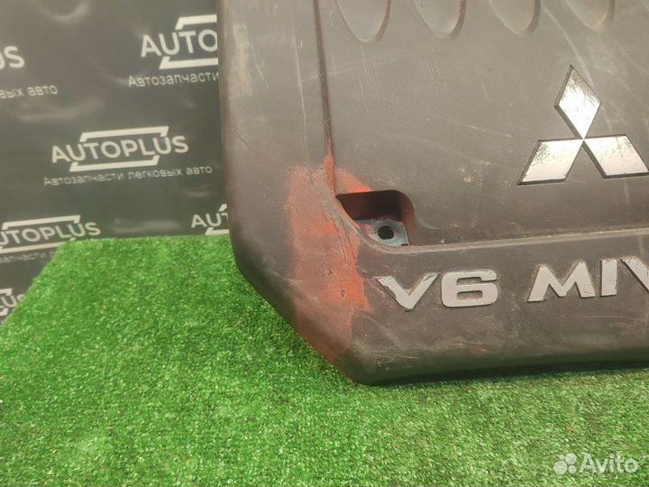 Декоративная накладка двигателя Mitsubishi