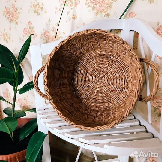 Корзина из бумажной лозы