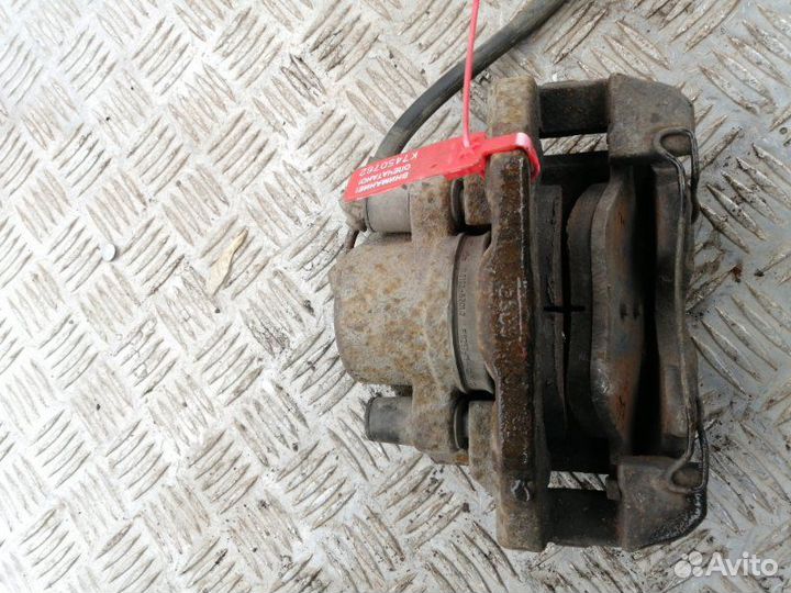 Суппорт передний правый Ford Fiesta CBK 1.4 fxjb