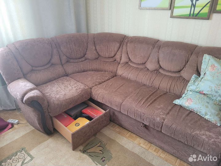 Диваны и кресло бу