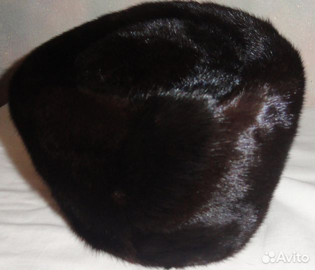Шапка женская из норки черная
