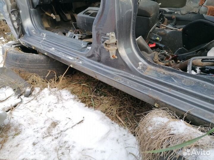 Порог левый Mitsubishi Lancer 9 1.6