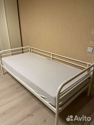 Кровать металлическая с матрасом 90х200