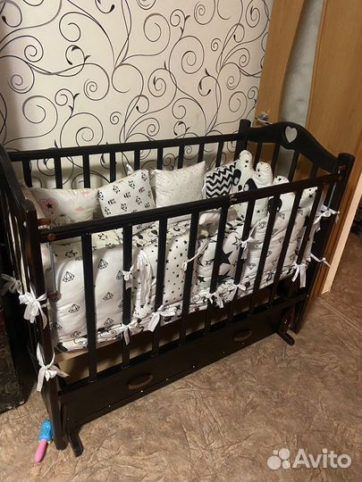 Детская кроватка