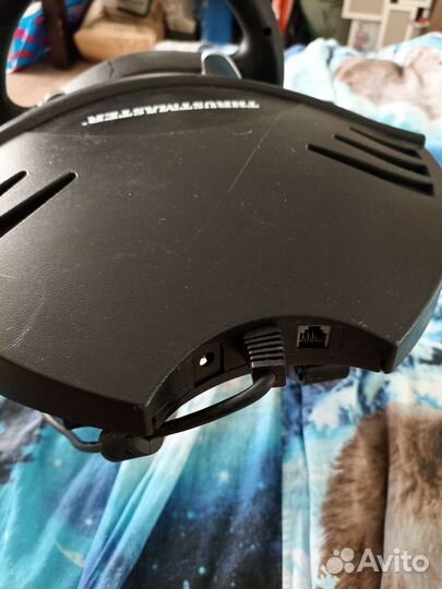 Игровой руль с педалями