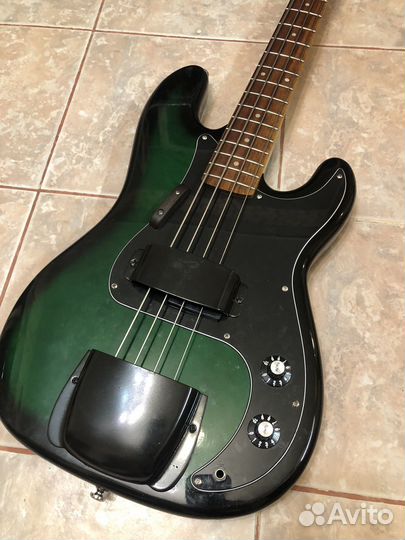 Бас гитара Vintage Precision bass