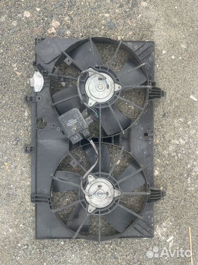 Nissan stagea m35 передние фары и задний правый