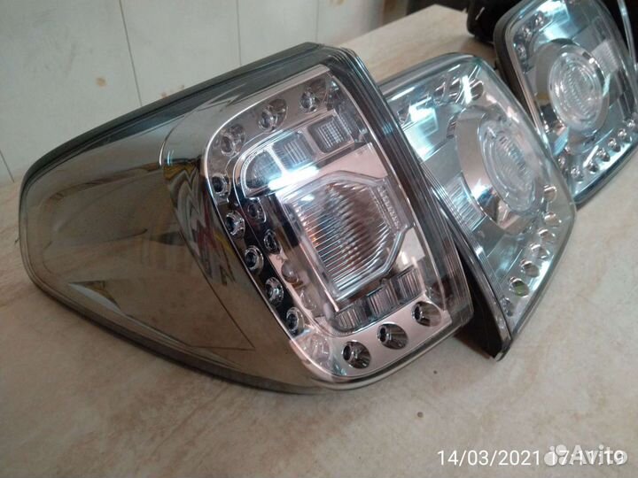 Фонари задние Nissan Patrol y62