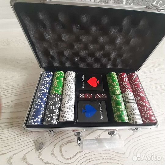 Набор для покера 300 фишек по 14 гр