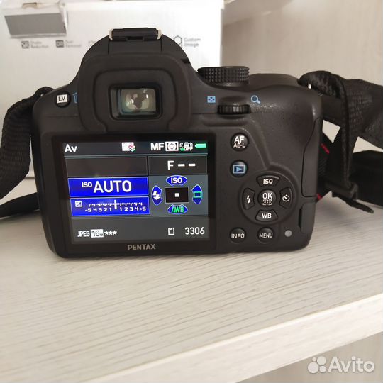 Зеркальный фотоаппарат Pentax K-50