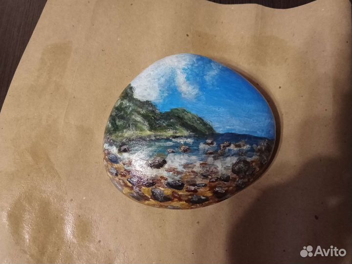 Камень с ручной росписью 