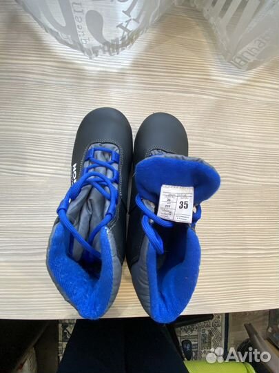 Ботинки лыжные