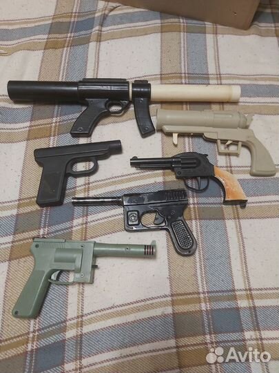 Советские пистолеты игрушка СССР