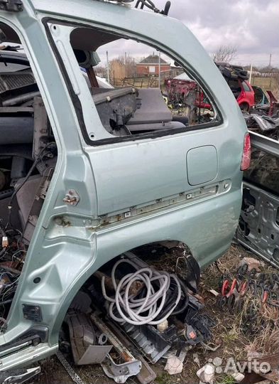 Крыло заднее левое Nissan Liberty