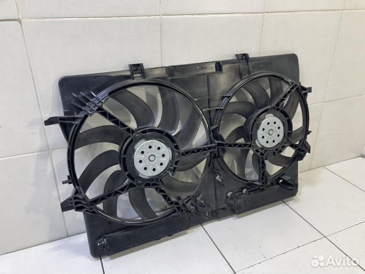 Диффузор вентилятора Audi А4 В8 8K2