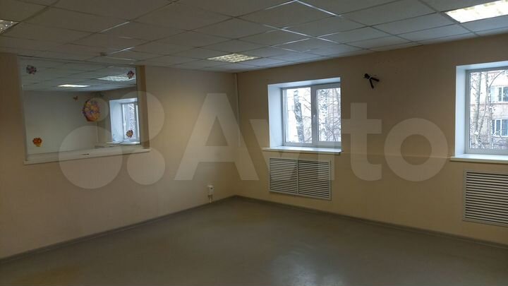 Офисные помещения, 216.4 м²