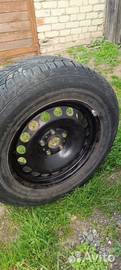 R16 Gislaved Nord Frost 5 215/65, PCD 5x112 DIA 57.1