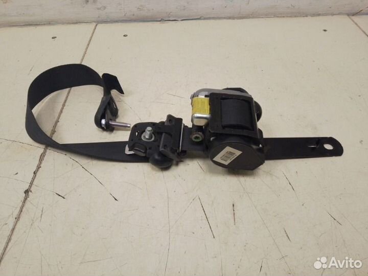 Ремень безопасности с пиропатроном передний правый