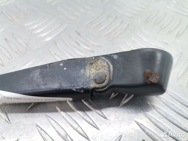 Щеткодержатель задний Ford Fiesta 5 2003 1219316