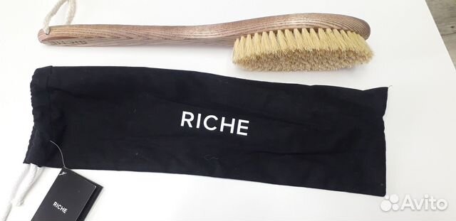 Щетка для сухого массажа riche