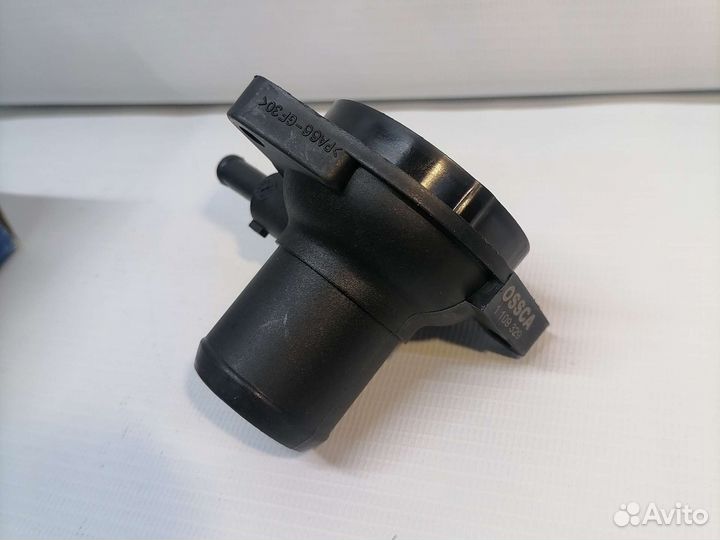 Крышка корпуса термостата форд фокус 1, Мондео 2