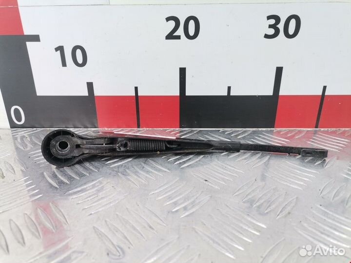 Щеткодержатель задний Ford Fusion рест. 2007