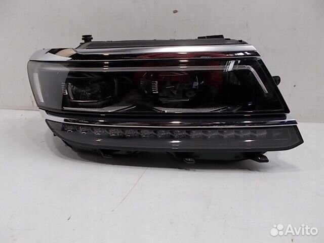 VW tiguan 5NN allspace 16-21 правая фара
