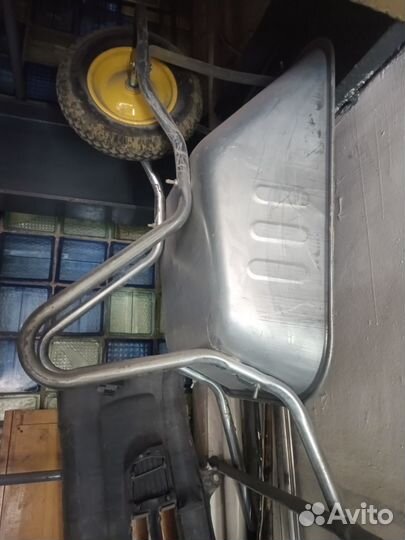 Тачка строительная