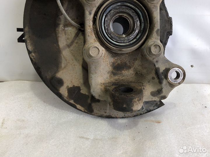 Nissan Patrol Y62 Кулак поворотный