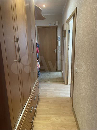 3-к. квартира, 65 м², 10/10 эт.