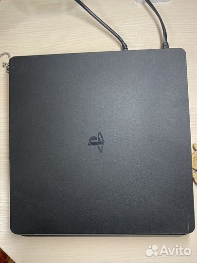 Ps4 slim 1tb