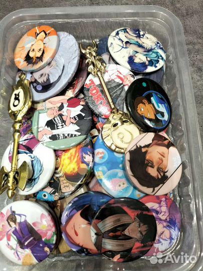 Аниме значки