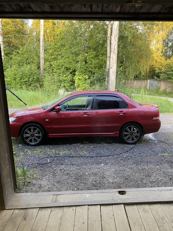 Mitsubishi Lancer: фото владельца