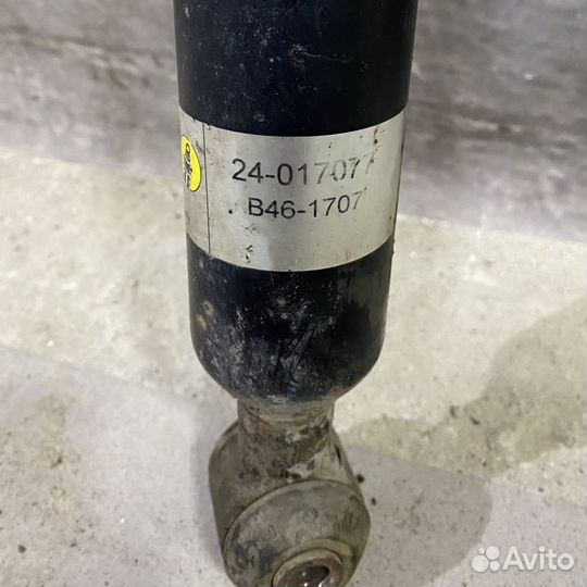 Амортизатор подвески задний Мерседес W140