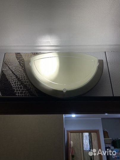 Люстра полумесяц с лед лампой