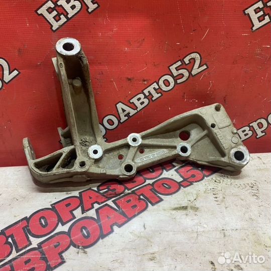 Кронштейн переднего рычага Volkswagen Jetta 5 BSE