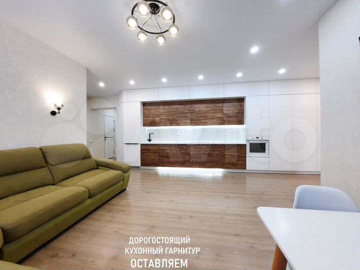 3-к. квартира, 100 м², 3/14 эт.