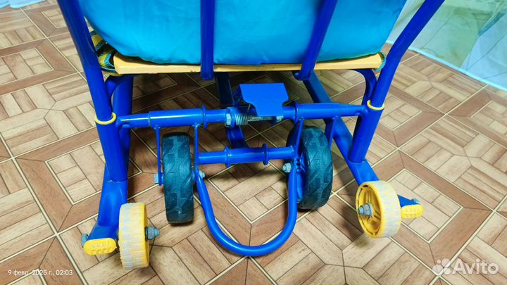 Санки с колесами Nika