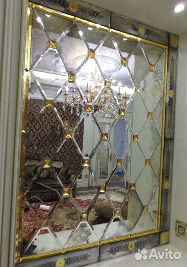 Зеркальная плитка в ванной