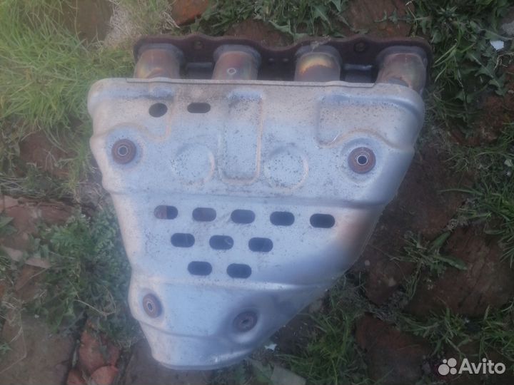 Коллектор выпускной 4b10