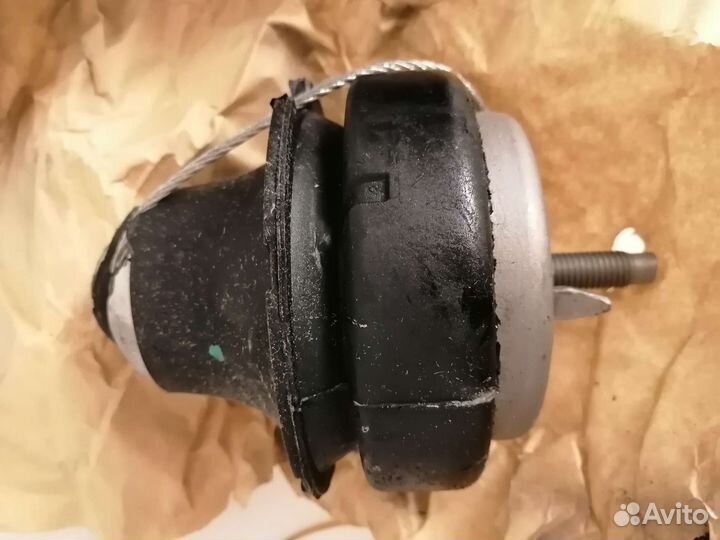 Подушка опора двигателя Volvo