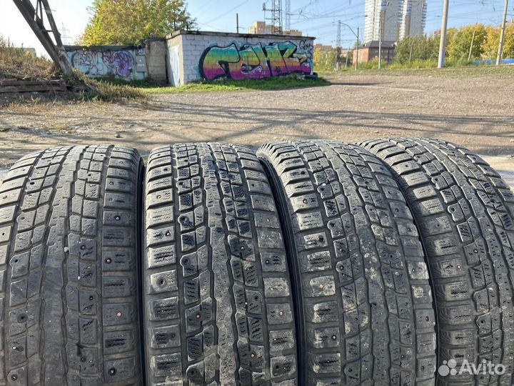 Dunlop SP Winter Ice 01 225/65 R17 102