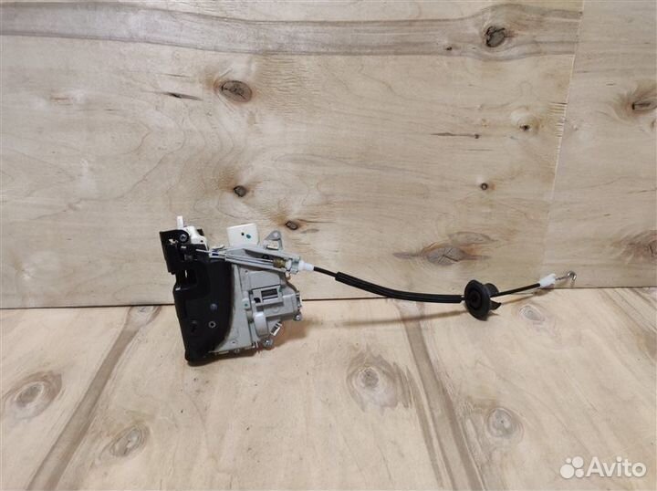 Замок двери задний правый Audi A4 B8