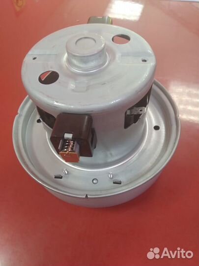Мотор пылесоса.Новый