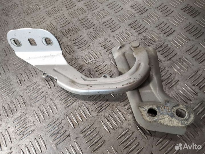 Петля капота правая Ford Kuga 2