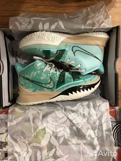 Баскетбольные кроссовки nike kyrie 7