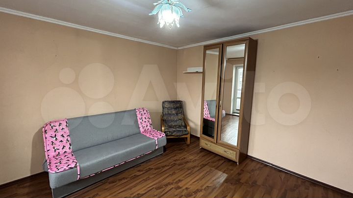 Комната 22 м² в 4-к., 3/3 эт.