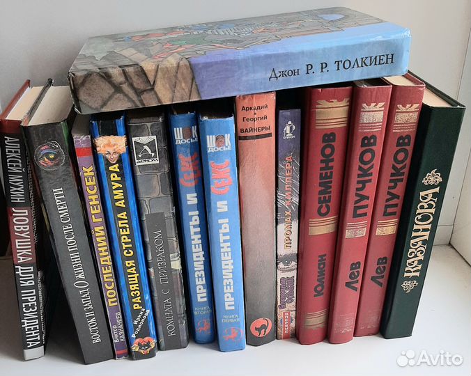 Книги разных жанров