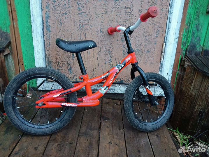Беговел 14 Novatrack breeze