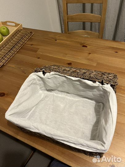 Плетенная хлебница